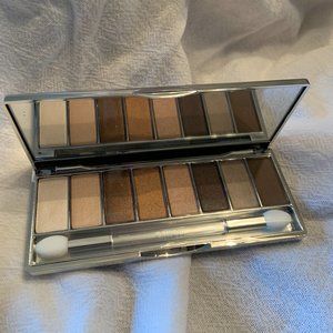 Clinique All About Shadow Palette {NWT} Shade: Wear Everywhere Nudes